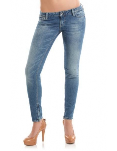 Guess - Beverly Nepe - New Pediment